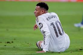 Mbappé Injury Scare Puts El Clásico Appearance in Serious Doubt